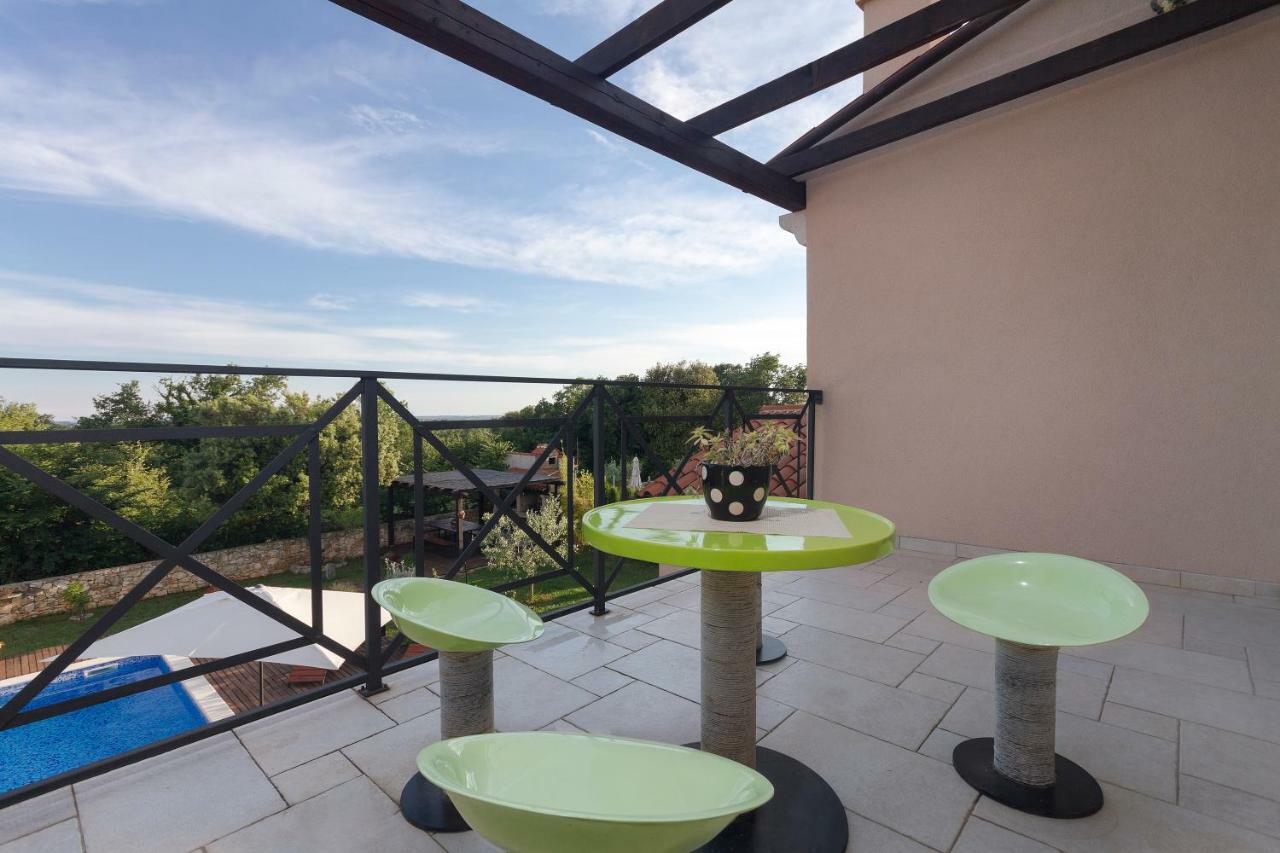 Villa Nana - Modern Villa With A Pool Surrounded By Nature, Istria-Pula Valtura Exterior foto