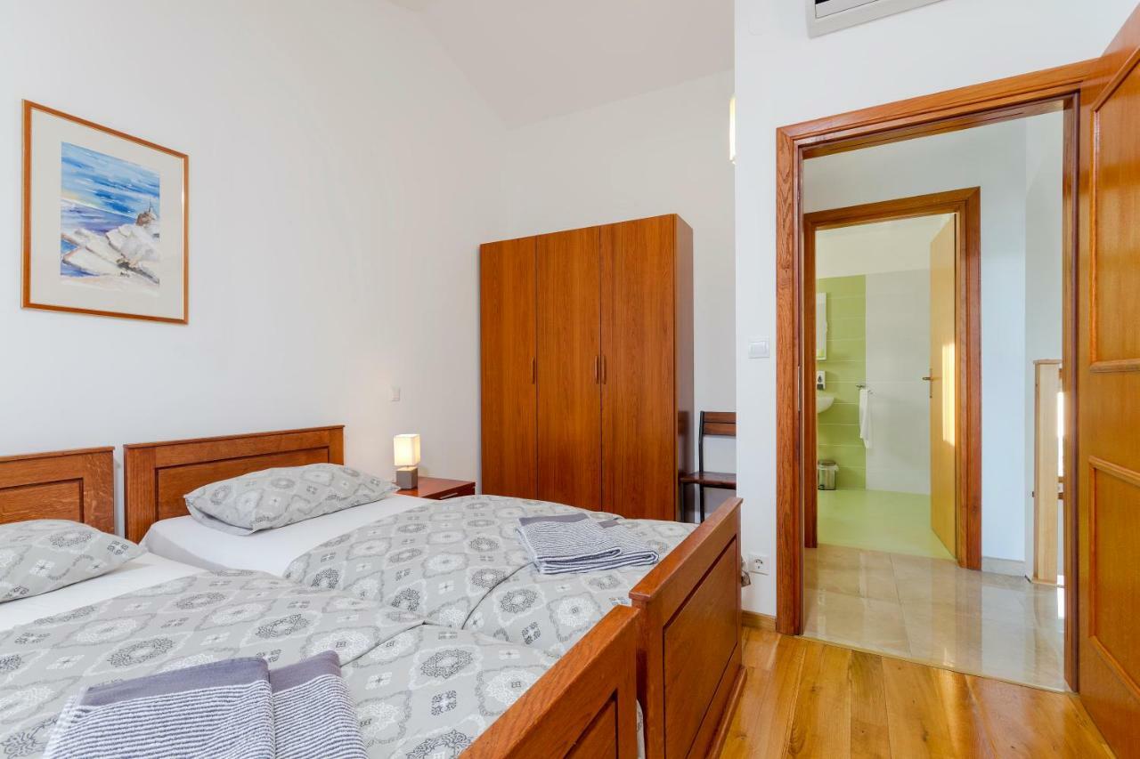 Villa Nana - Modern Villa With A Pool Surrounded By Nature, Istria-Pula Valtura Exterior foto