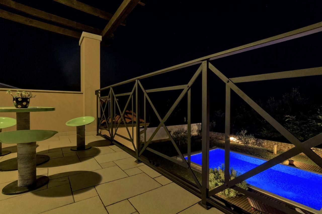 Villa Nana - Modern Villa With A Pool Surrounded By Nature, Istria-Pula Valtura Exterior foto
